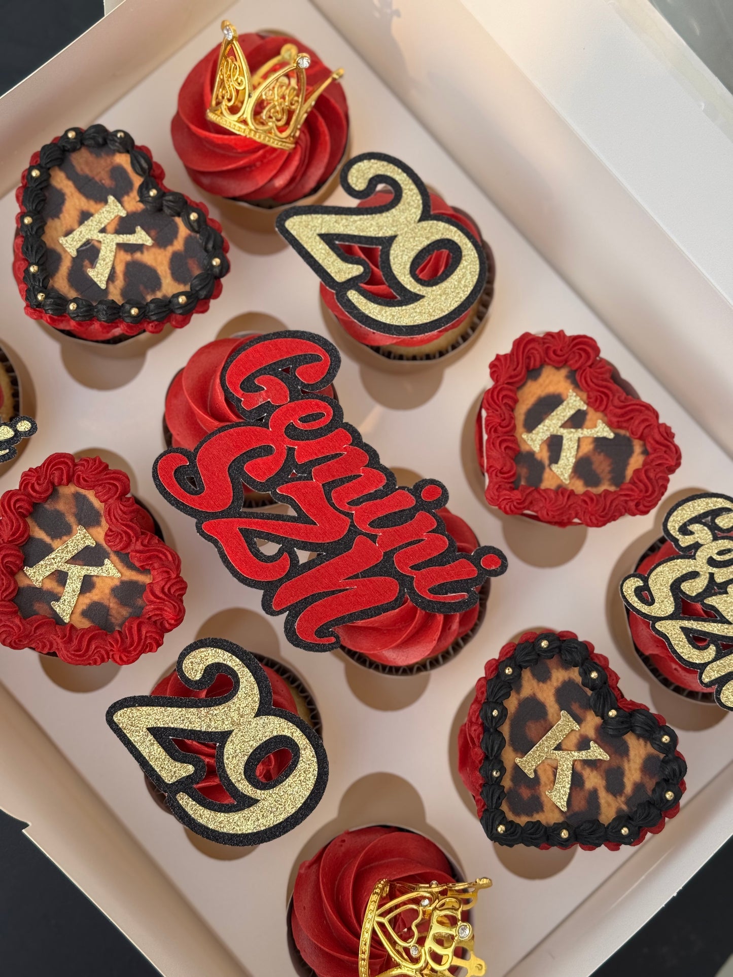 12 Glam Custom Cupcakes