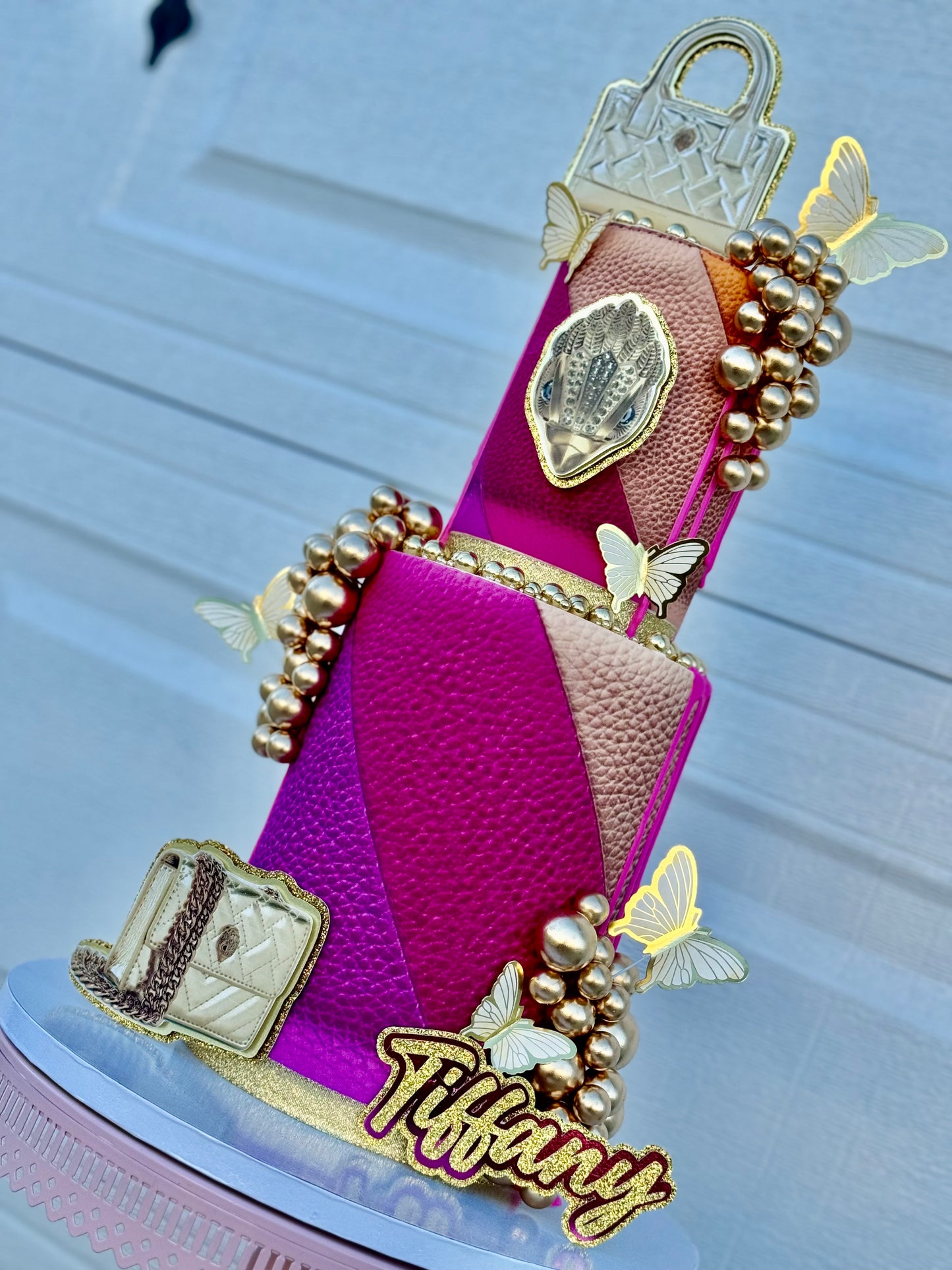 Kurt Geiger Rainbow Textured Wallpaper PNG Image